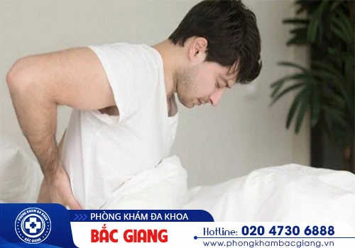 Xuất tinh bị đau hông: Nguyên nhân, Biến chứng và Lý do nên thăm khám sớm